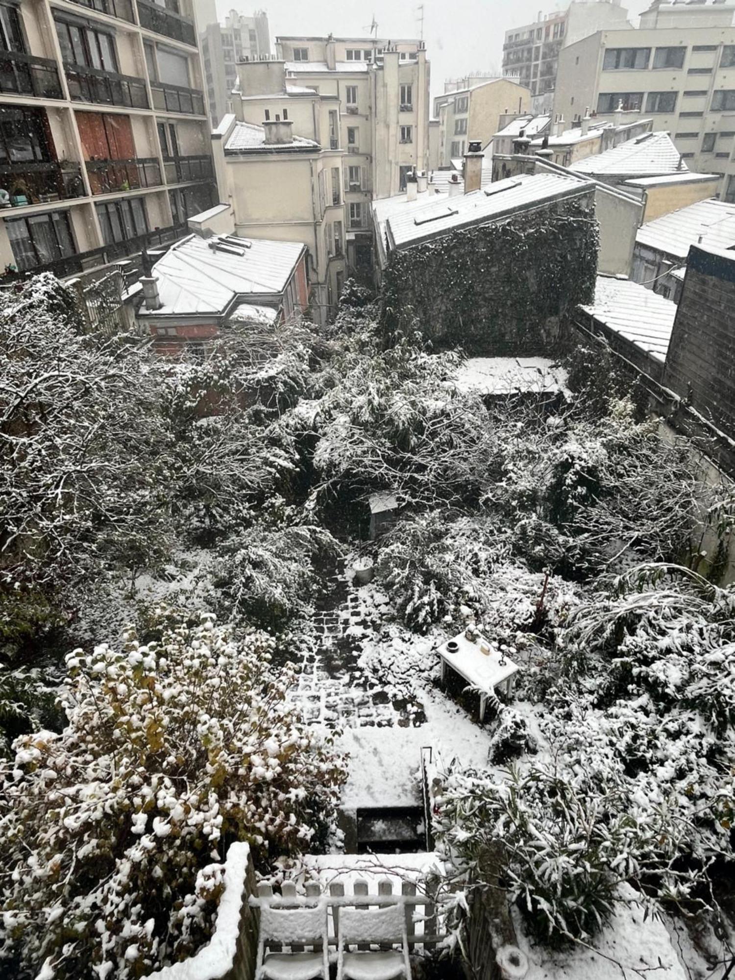 パリ Le Grand Maulnes Bed & Breakfast エクステリア 写真